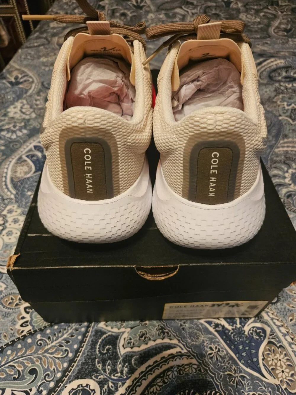 Cole Haan Mens Tennis Shoes Size 9.5 US